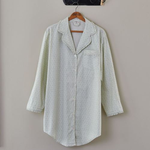 https://www.janeleslieco.com/products/taylor-linens-ellie-aqua-nightshirt