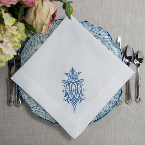 https://www.janeleslieco.com/products/arte-italica-cld-royal-french-blue-napkin