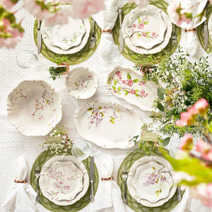 https://www.janeleslieco.com/products/juliska-berry-thread-floral-sketch-assorted-dessert-salad-plates-set-4