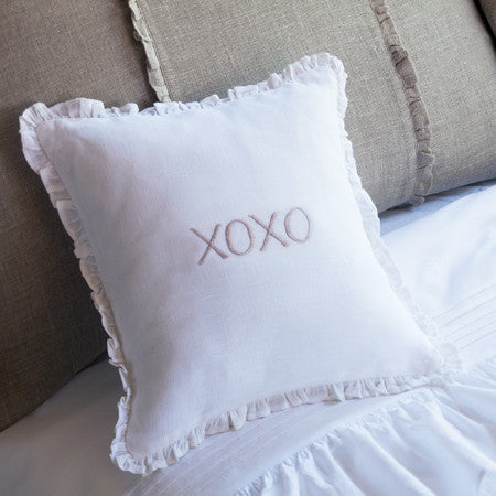 https://www.janeleslieco.com/products/taylor-linens-xoxo-toss-pillow