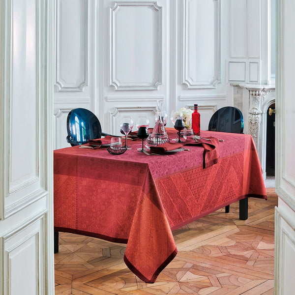 Garnier-Thiebaut Cassidy Berry Jacquard Tablecloth